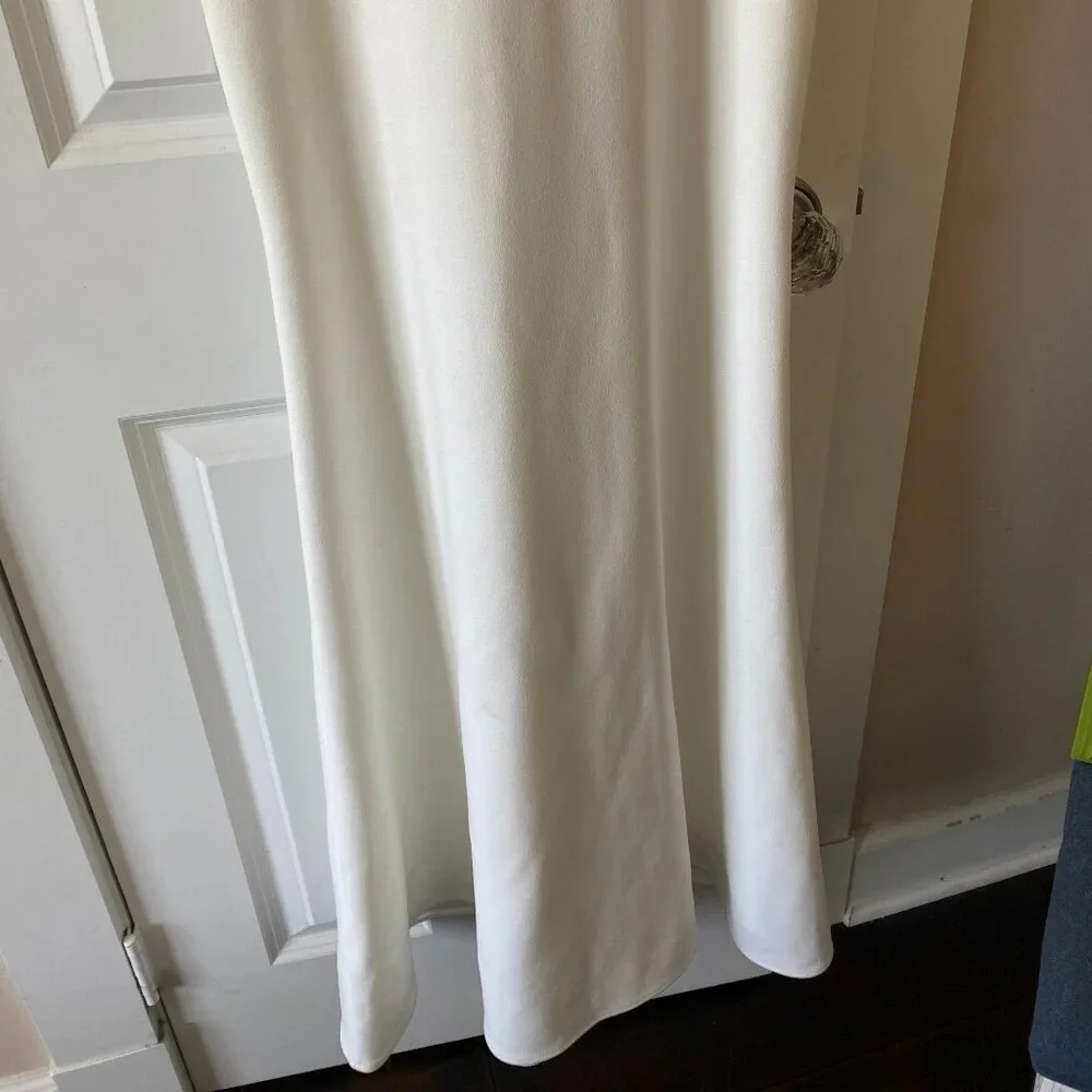 AQUA Off-the-Shoulder Scuba Crepe Gown - Exclusive NWT White Ivory Size 6 - Picture 7 of 7